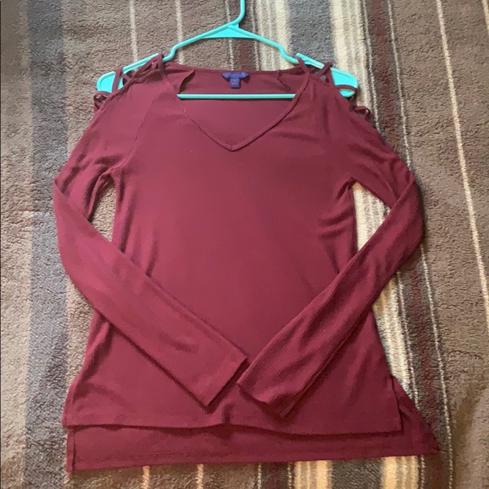 Aeropostale maroon long sleeve laced cold shoulder